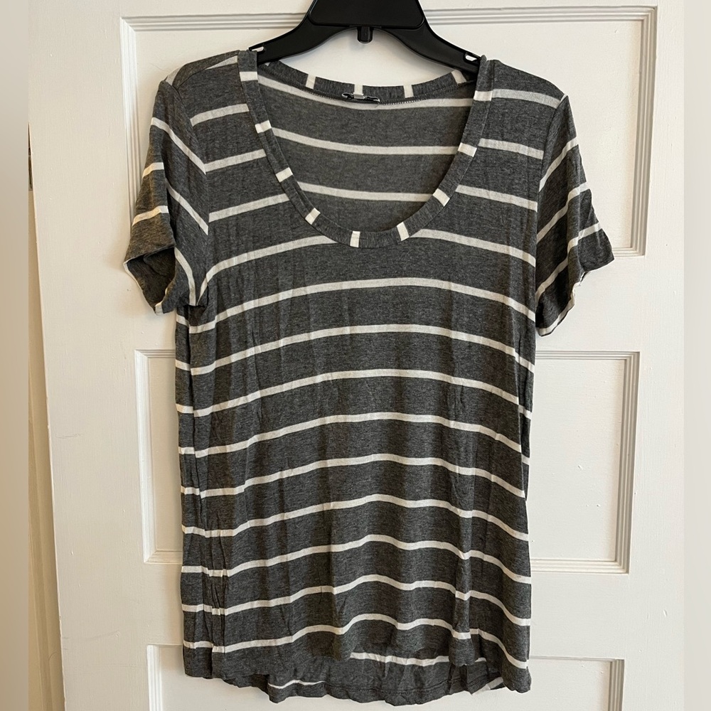 Splendid gray and white striped t shirt size medium